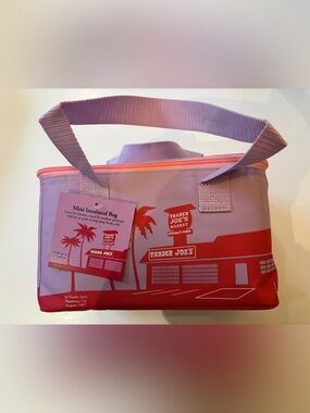Trader Joe's Floral Violet with Pink Zipper Mini Insulated Tote SummerCollection